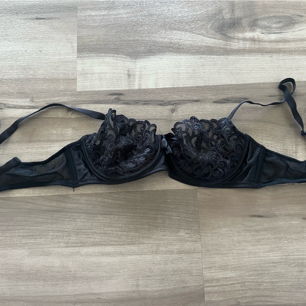 Victoria's Secret Black Lace Bra